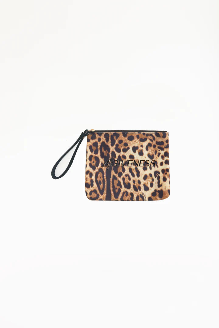 4giveness donna pochette Los AngelesLeo 125WACPO5046
