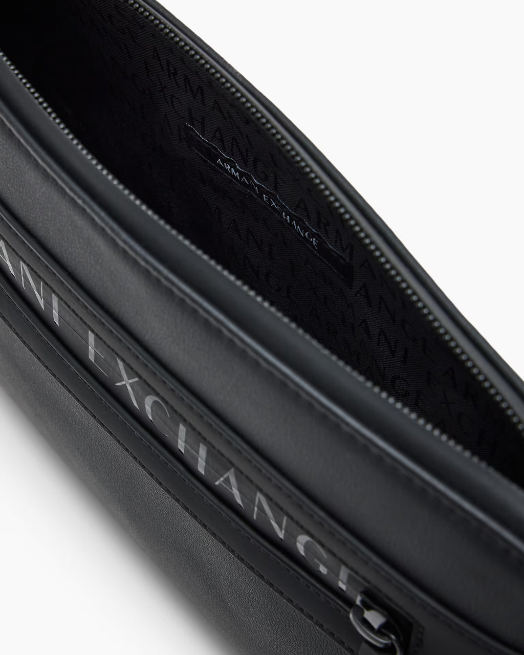 Armani exchange Pochette XM003595 AF26679 MC043