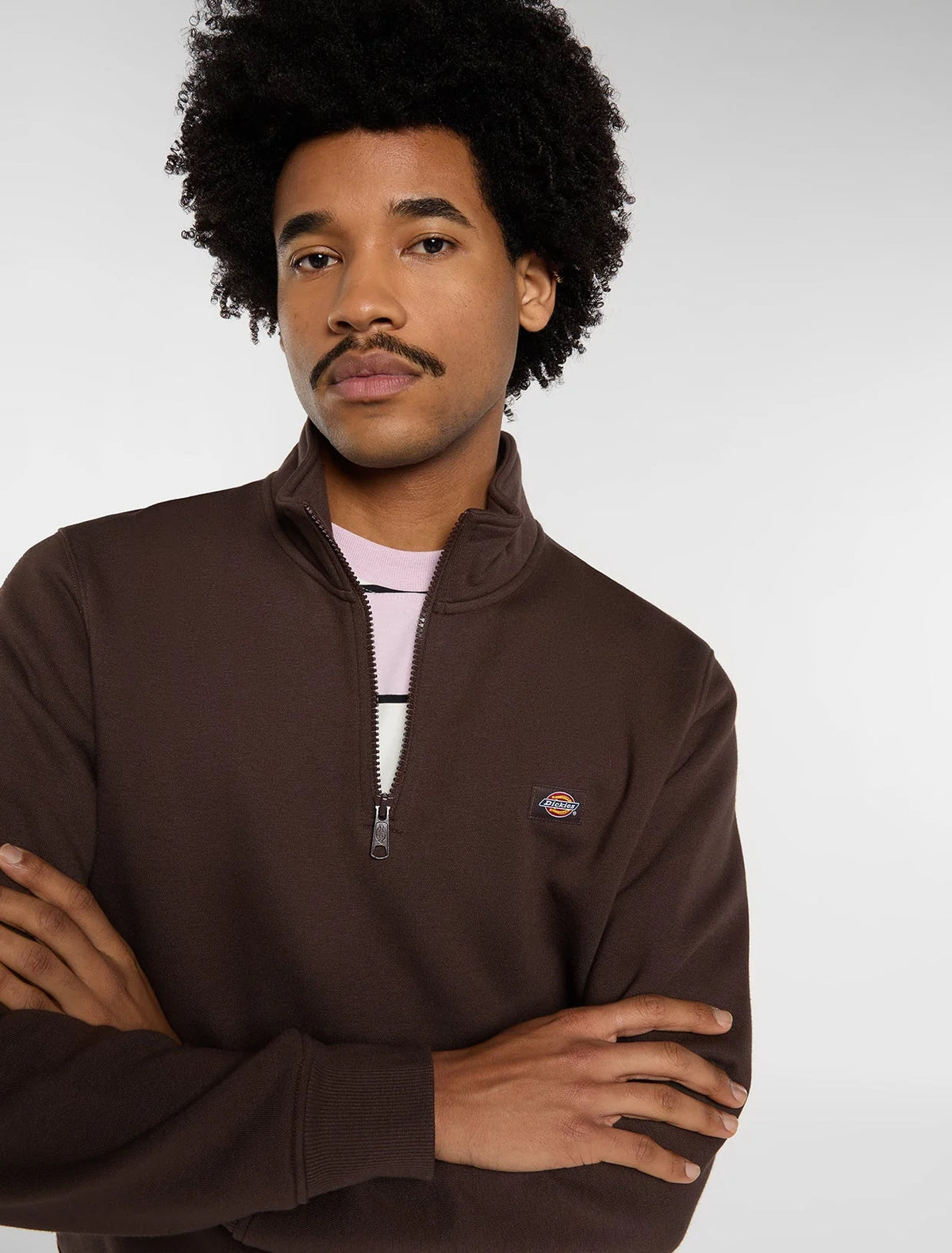 Dickies felpa OAKPORT QUARTER ZIP CHOCOLATE BROWN