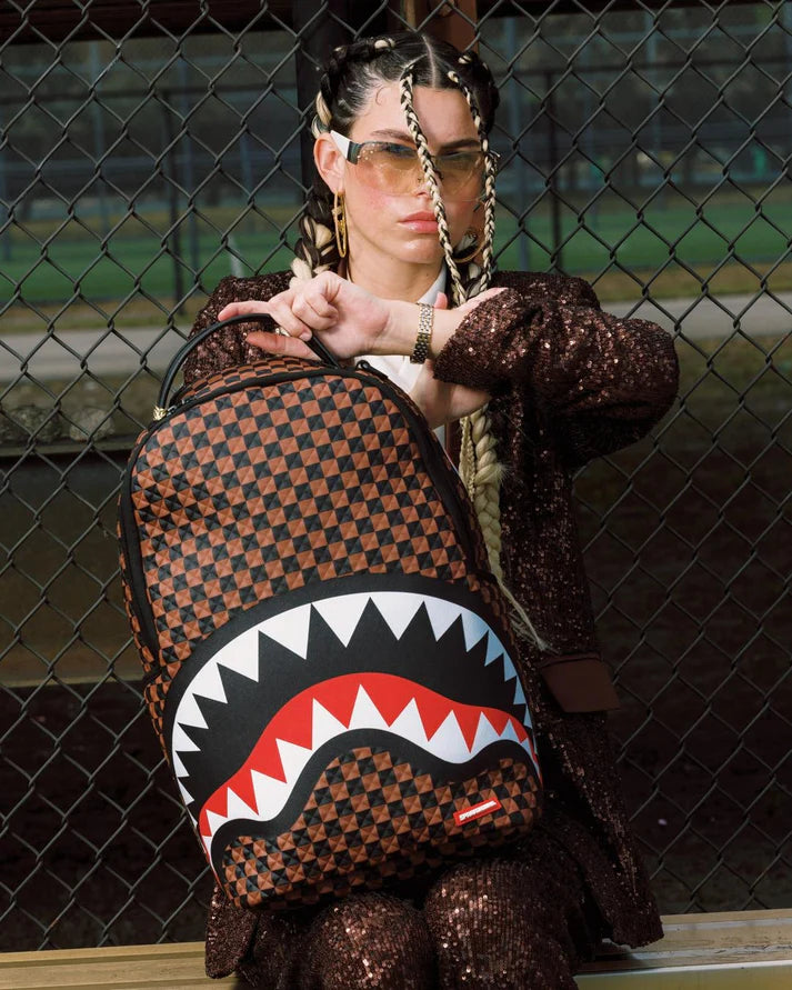Sprayground zaino SHARKS IN PARIS PYRAMID B8744