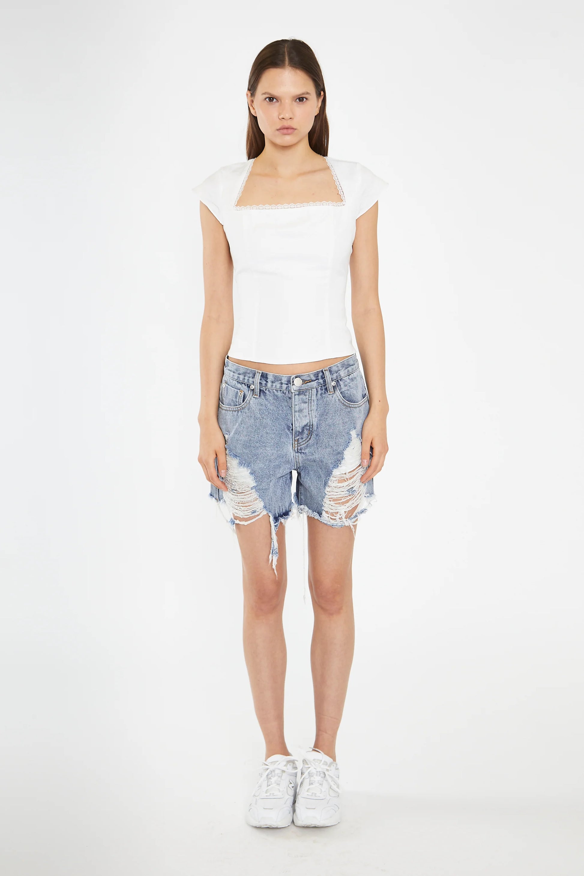 Glamorous donna short CK6947 DN83