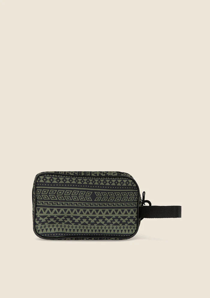 f**k uomo cosmetic bag FA25-M02AP81X12