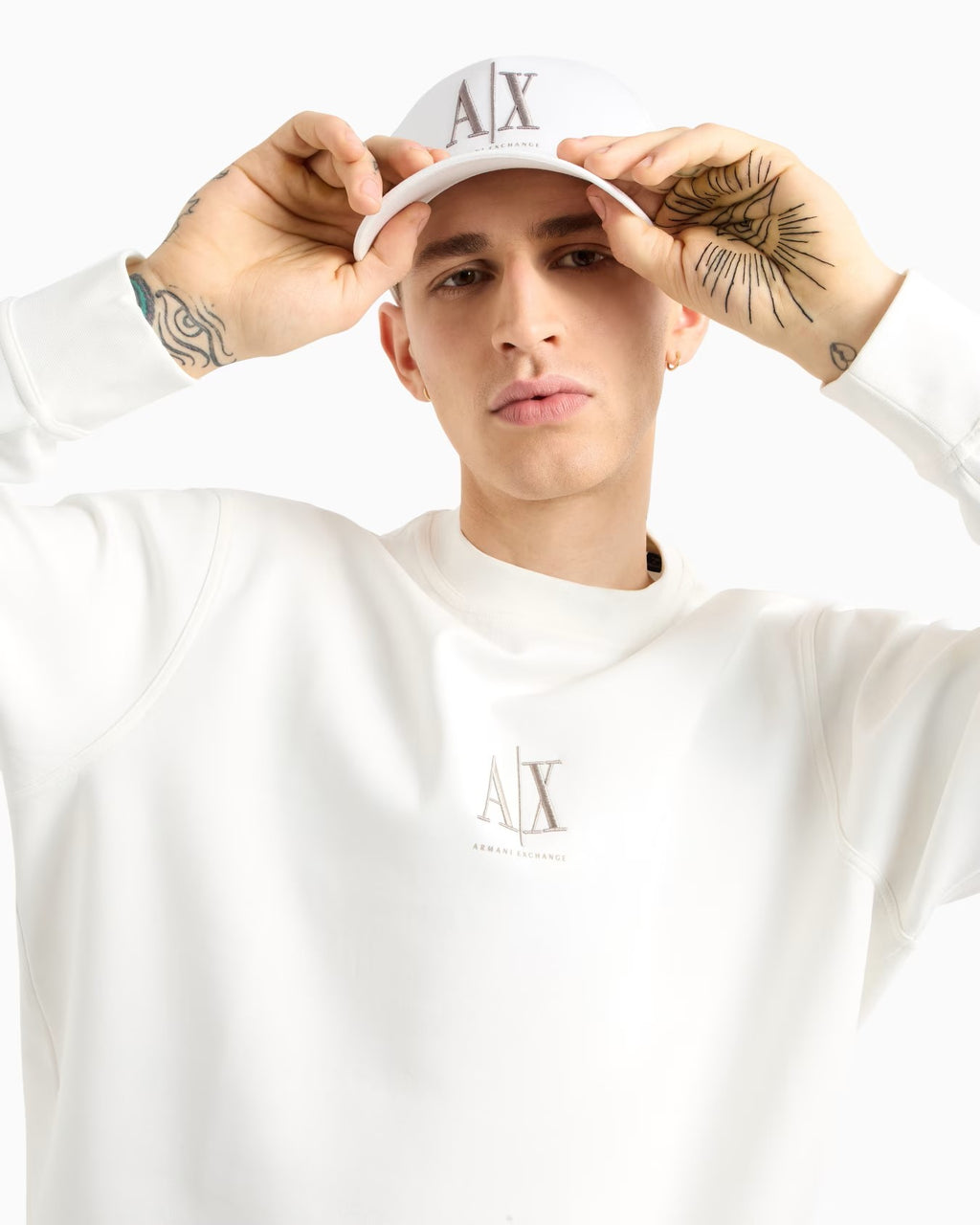Armani Exchange cappello XM000811 AF13343 U0009 Bianco