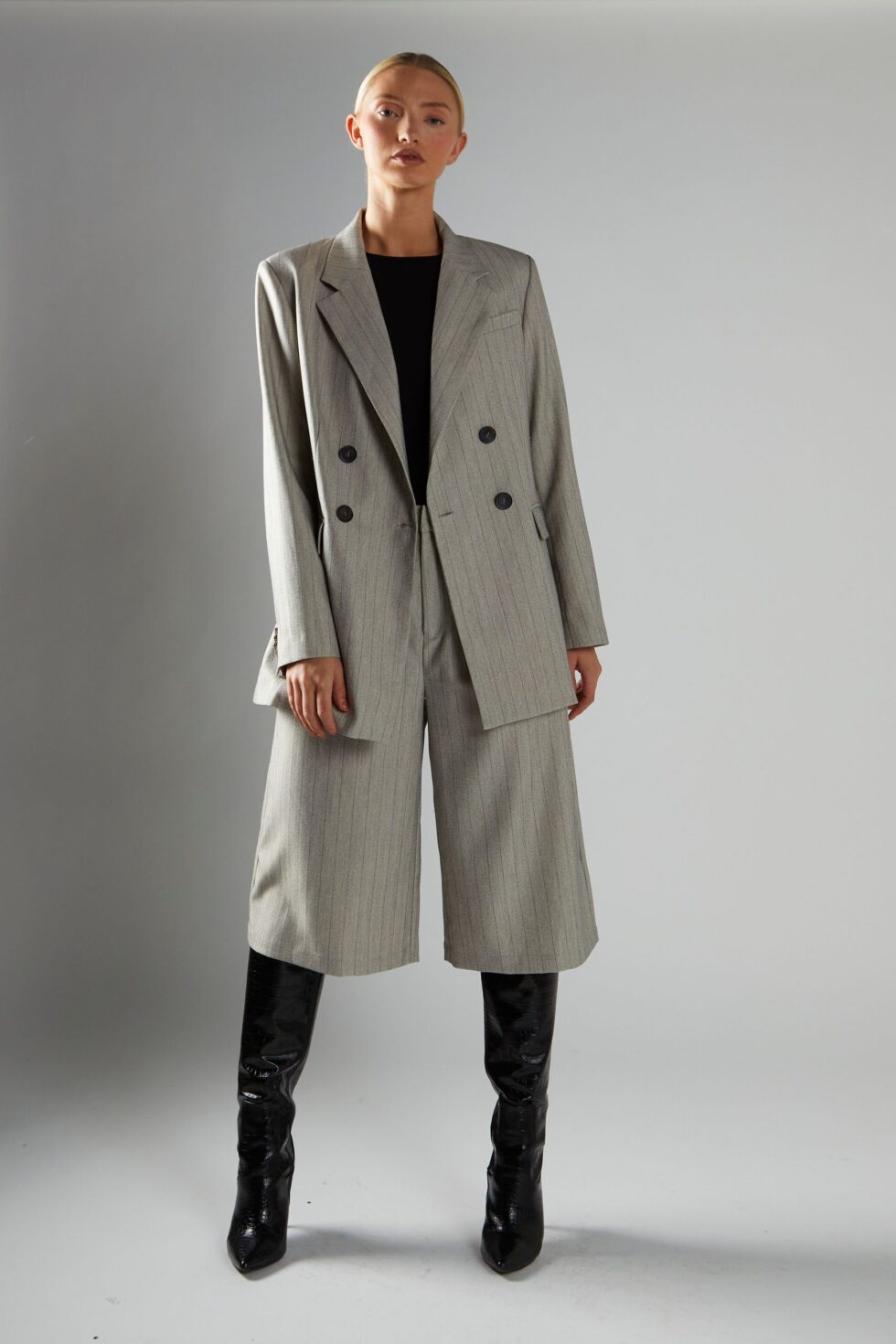 Glamorous donna bermuda AN5293 light grey