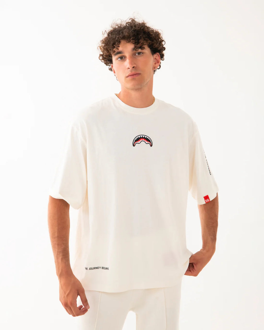 Sprayground uomo t-shirt BE A SHARK BOXY SP876IVO