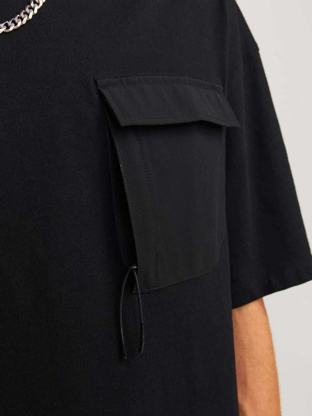 Jack & Jones uomo t-shirt Arch Pocket 12251615 Nero