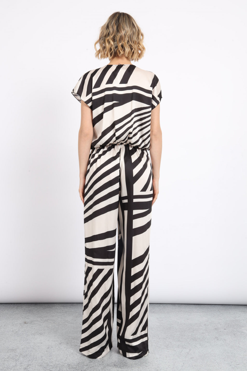 Susy Mix Donna Tuta Nero e Bianco 6082SH